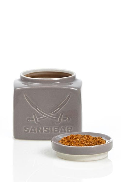 Sansibar Grillgewürz in der Keramikdose.